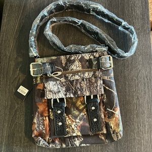 Emperia Outfitters, Mossy Oak cross body bag